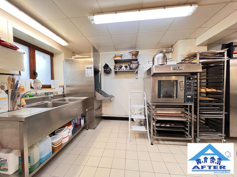 Local commercial - 220 m²