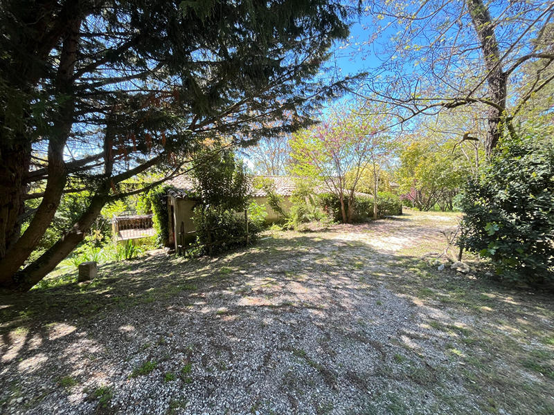 Maison - 150 m² - 9 pièces