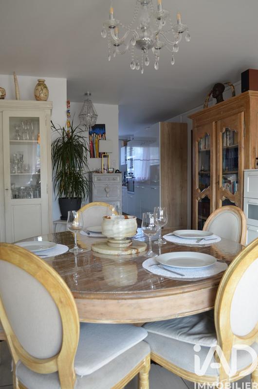 Appartement - 85 m² - 4 pièces