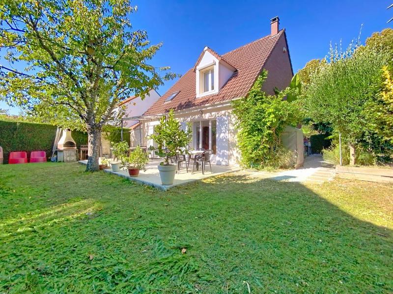 Maison - 111 m² - 4 pièces