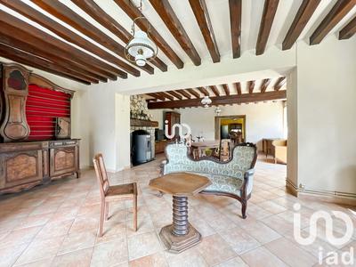 Maison - 207 m² - 7 pièces