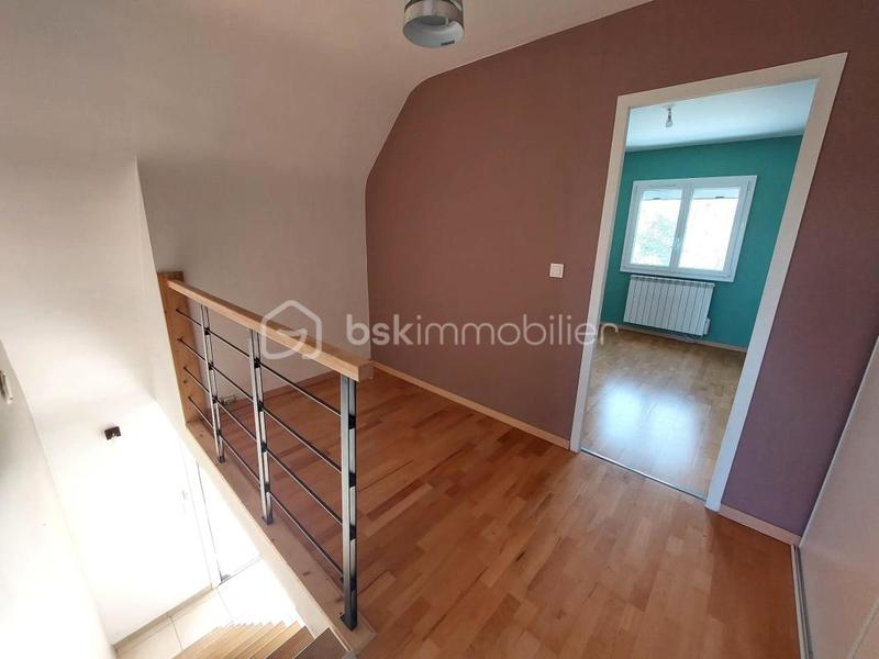 Maison traditionnelle - 140 m² - 6 pièces