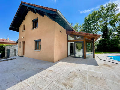 Villa - 141 m² - 6 pièces