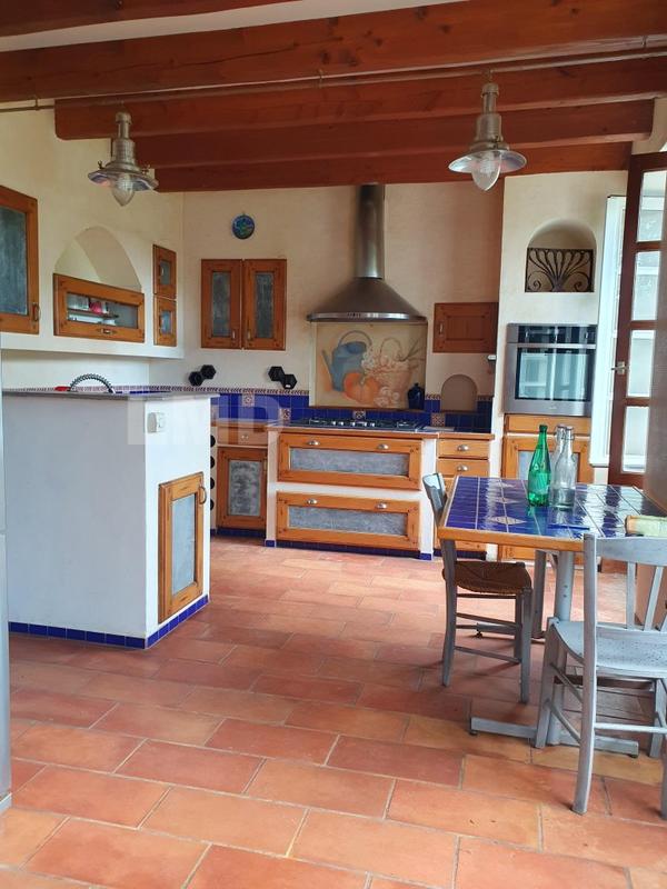 Maison en pierre - 213 m² - 8 pièces