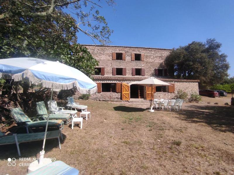 Maison en pierre - 300 m² - 6 pièces