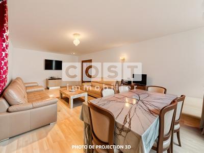 Appartement - 90 m² - 4 pièces