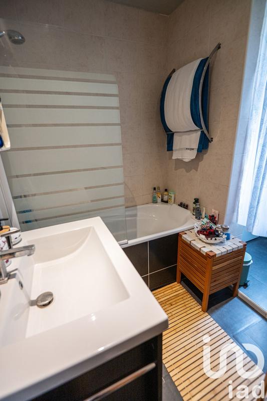 Appartement - 85 m² - 5 pièces