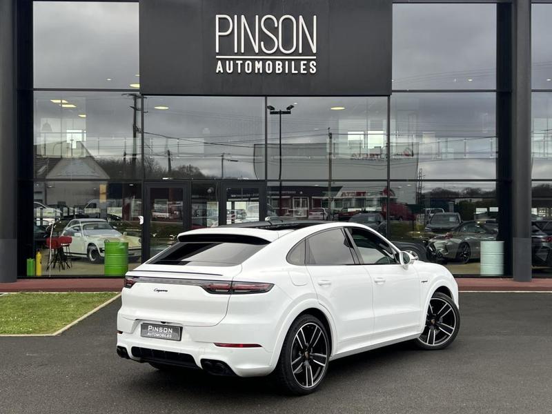 Porsche Cayenne Coupé 3.0 E-Hybrid 462