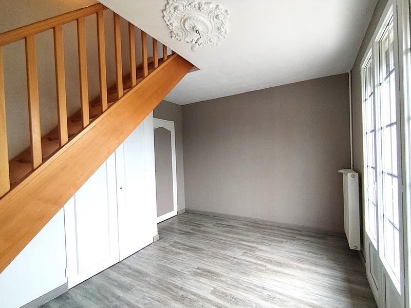 Maison - 95 m² - 5 pièces