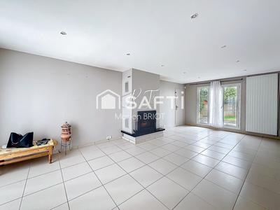 Maison - 104 m² - 5 pièces