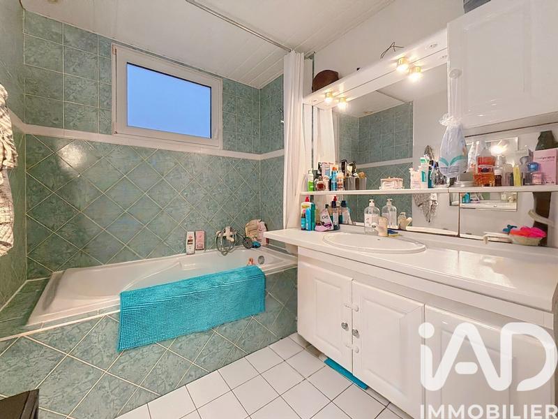 Maison - 98 m² - 5 pièces