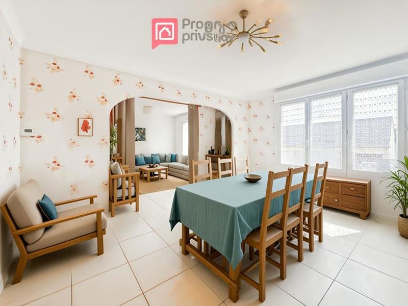 Maison - 72 m² - 5 pièces