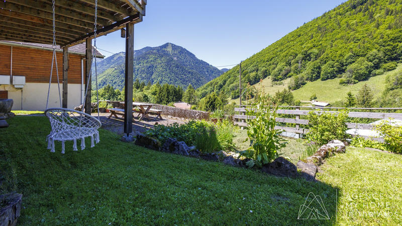 Châlet - 216 m² - 5 pièces