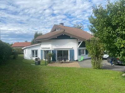 Maison - 146 m² - 4 pièces