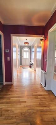 Maison - 253 m² - 11 pièces