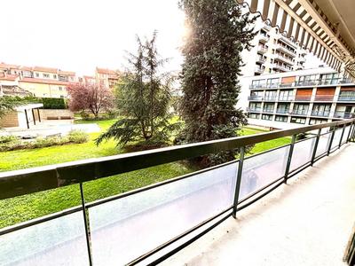 Appartement - 103 m² - 5 pièces