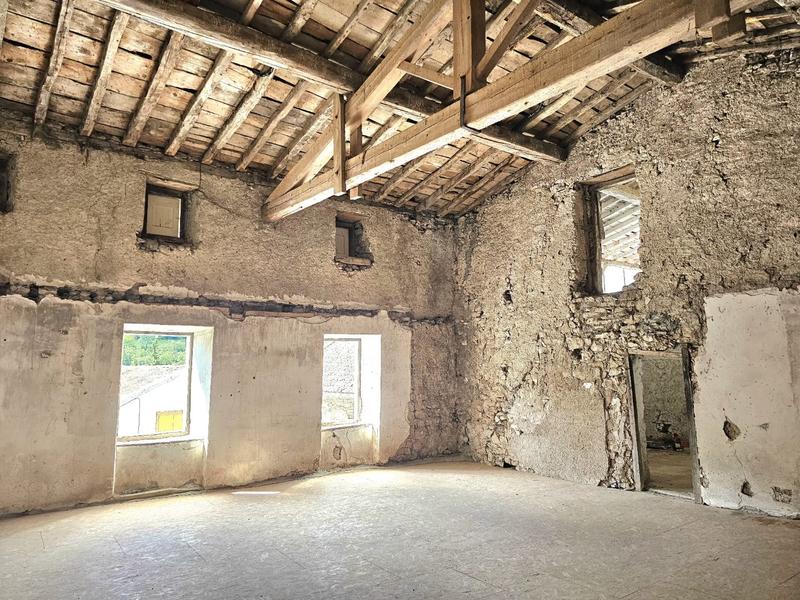 Maison - 202 m² - 10 pièces