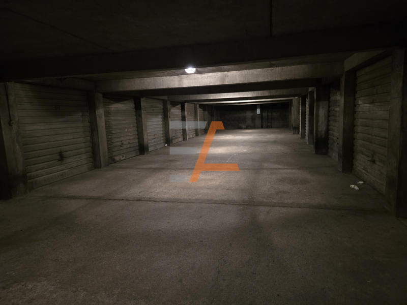 Parking / Garage - 15 m²