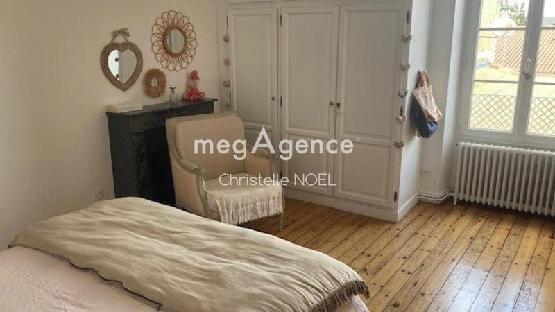 Maison - 205 m² - 8 pièces