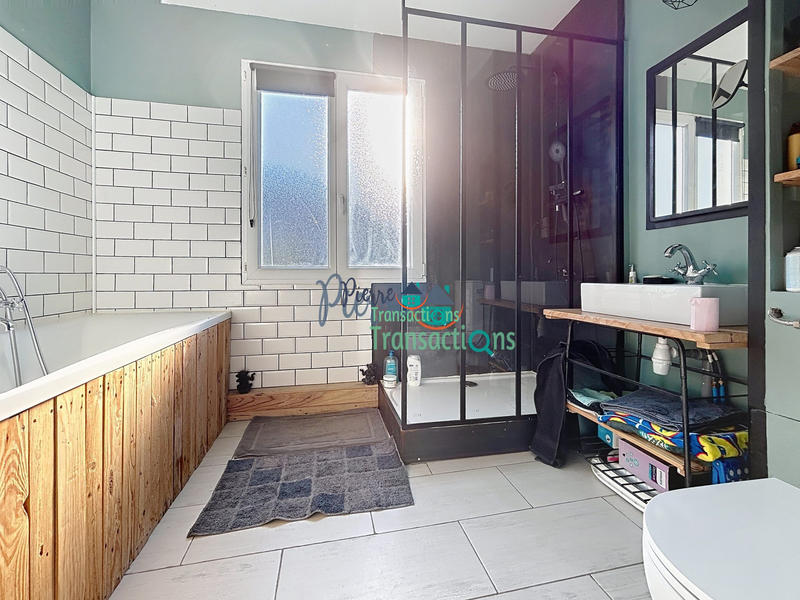 Maison - 102 m² - 5 pièces