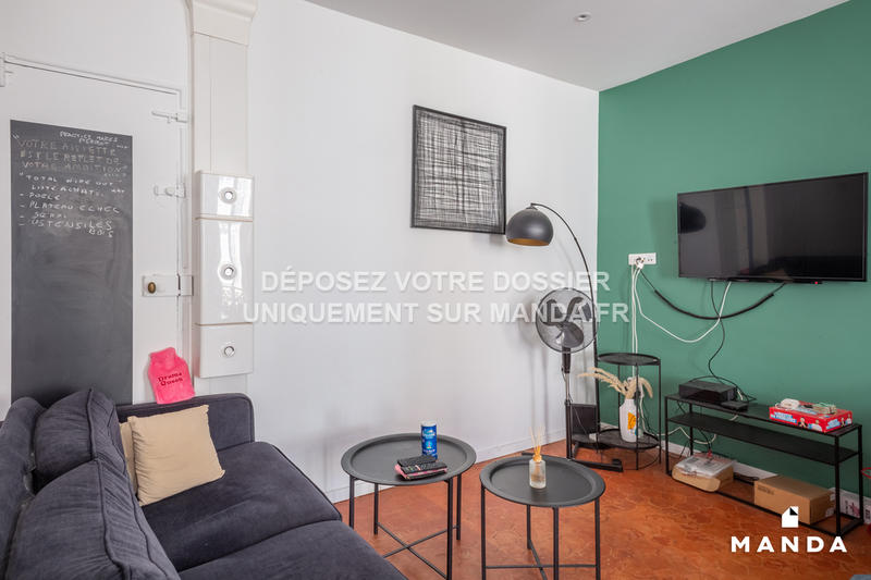 Chambre - 11 m² - 5 pièces