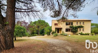 Maison - 219 m² - 6 pièces