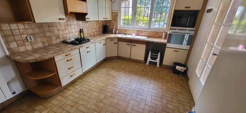 Villa - 196 m² - 8 pièces