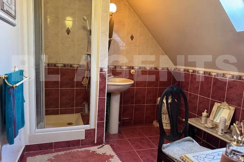 Viager - Pavillon - 105 m² - 5 pièces