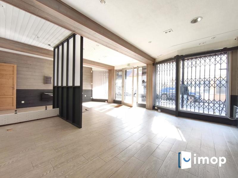 Local commercial - 70 m² - 2 pièces
