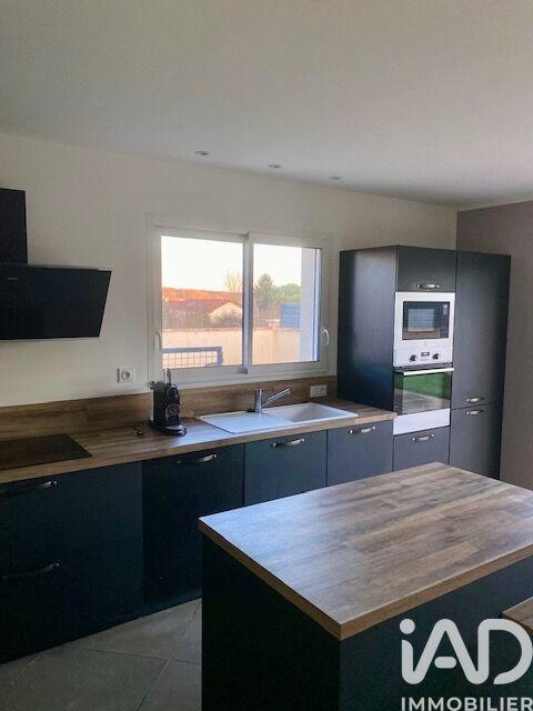 Maison - 95 m² - 4 pièces