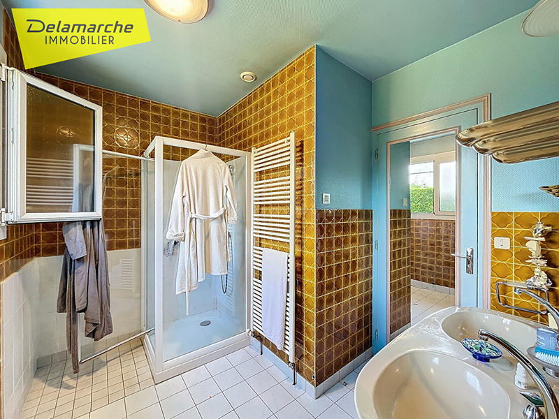 Maison - 180 m² - 6 pièces