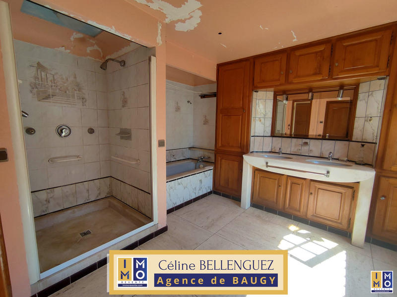 Maison traditionnelle - 140 m² - 5 pièces