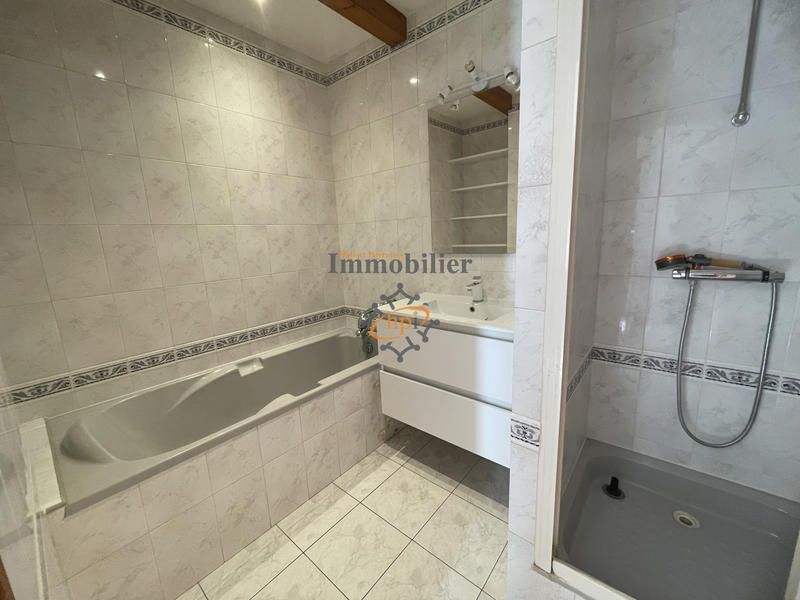 Duplex - 102 m² - 5 pièces