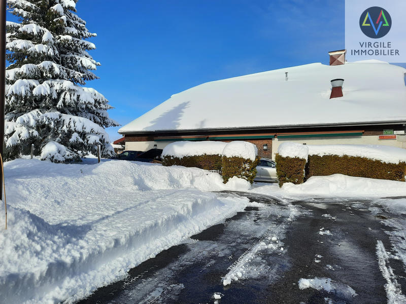 Fonds de commerce - Magasins - 210 m²