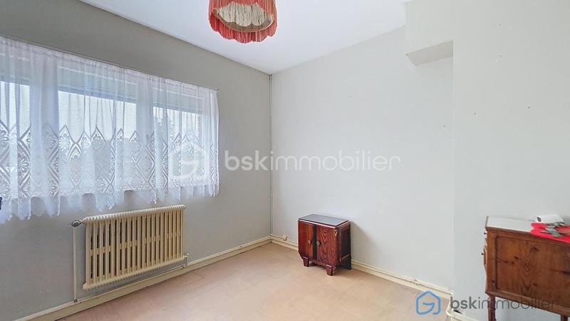 Maison traditionnelle - 100 m² - 6 pièces