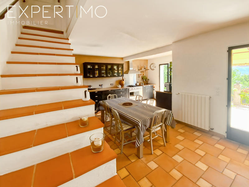 Villa - 138 m² - 6 pièces