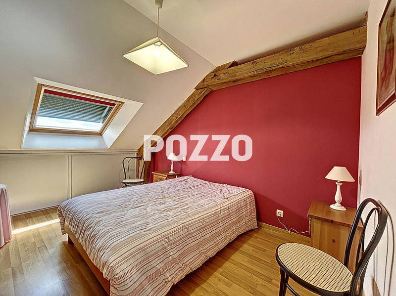 Maison - 305 m² - 10 pièces