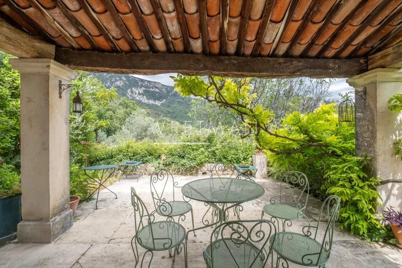 Villa - 200 m² - 5 pièces