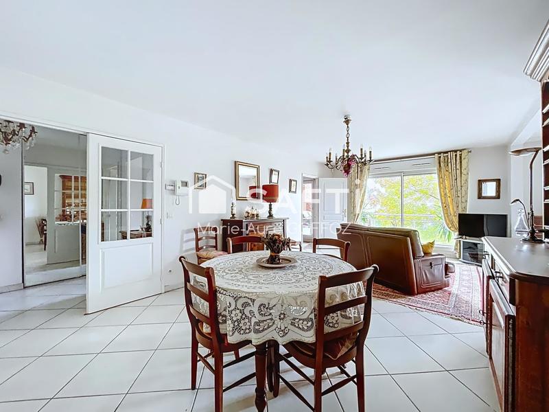 Appartement - 107 m² - 4 pièces