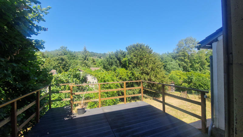 Maison - 140 m² - 8 pièces