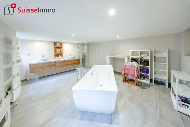 Appartement - 177 m² - 5 pièces