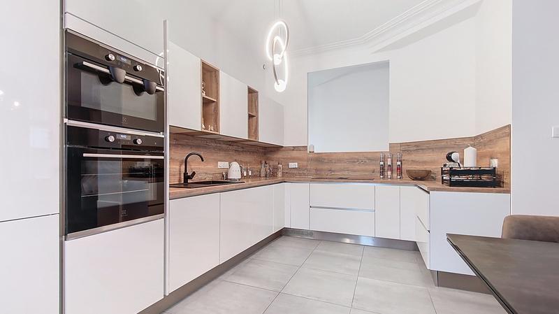 Appartement - 82 m² - 3 pièces