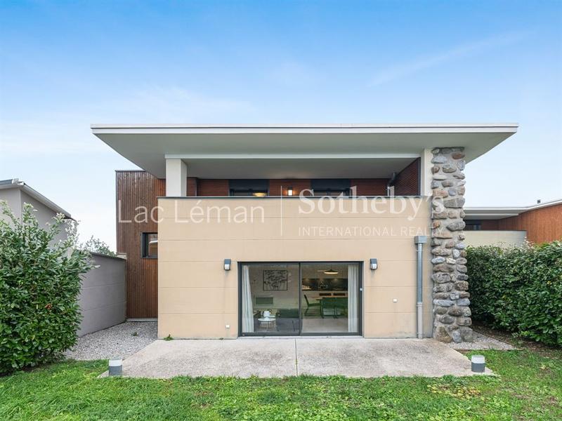 Maison - 92 m² - 4 pièces