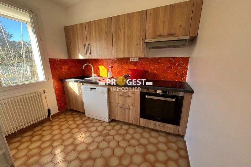 Maison - 92 m² - 4 pièces