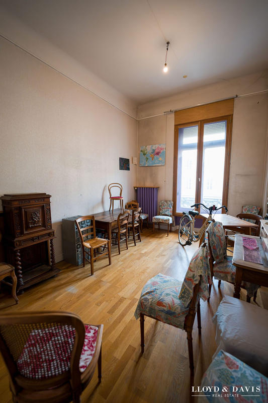 Appartement - 175 m² - 7 pièces