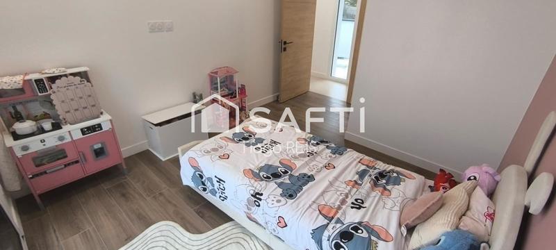 Maison - 182 m² - 7 pièces