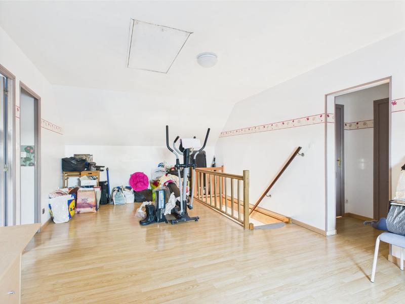 Maison - 200 m² - 6 pièces