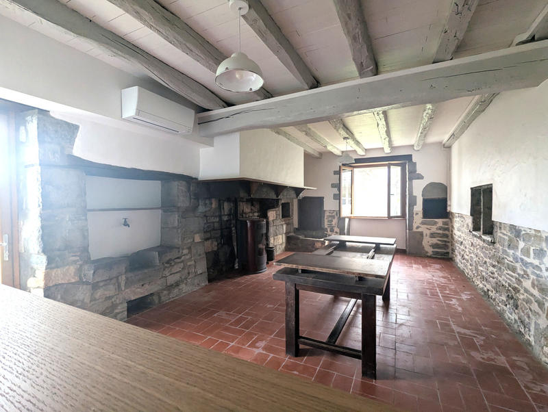 Appartement - 232 m² - 6 pièces