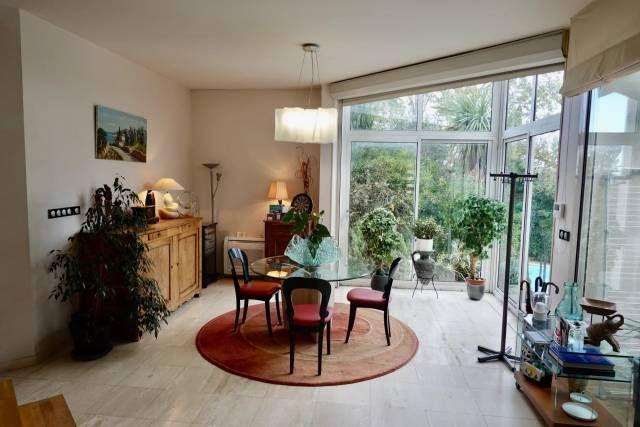 Maison - 195 m² - 6 pièces