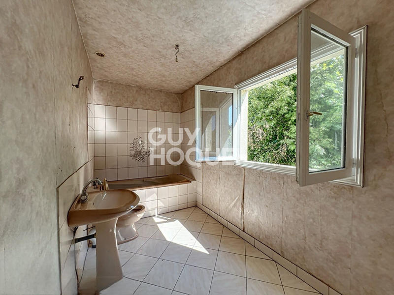 Maison - 108 m² - 8 pièces